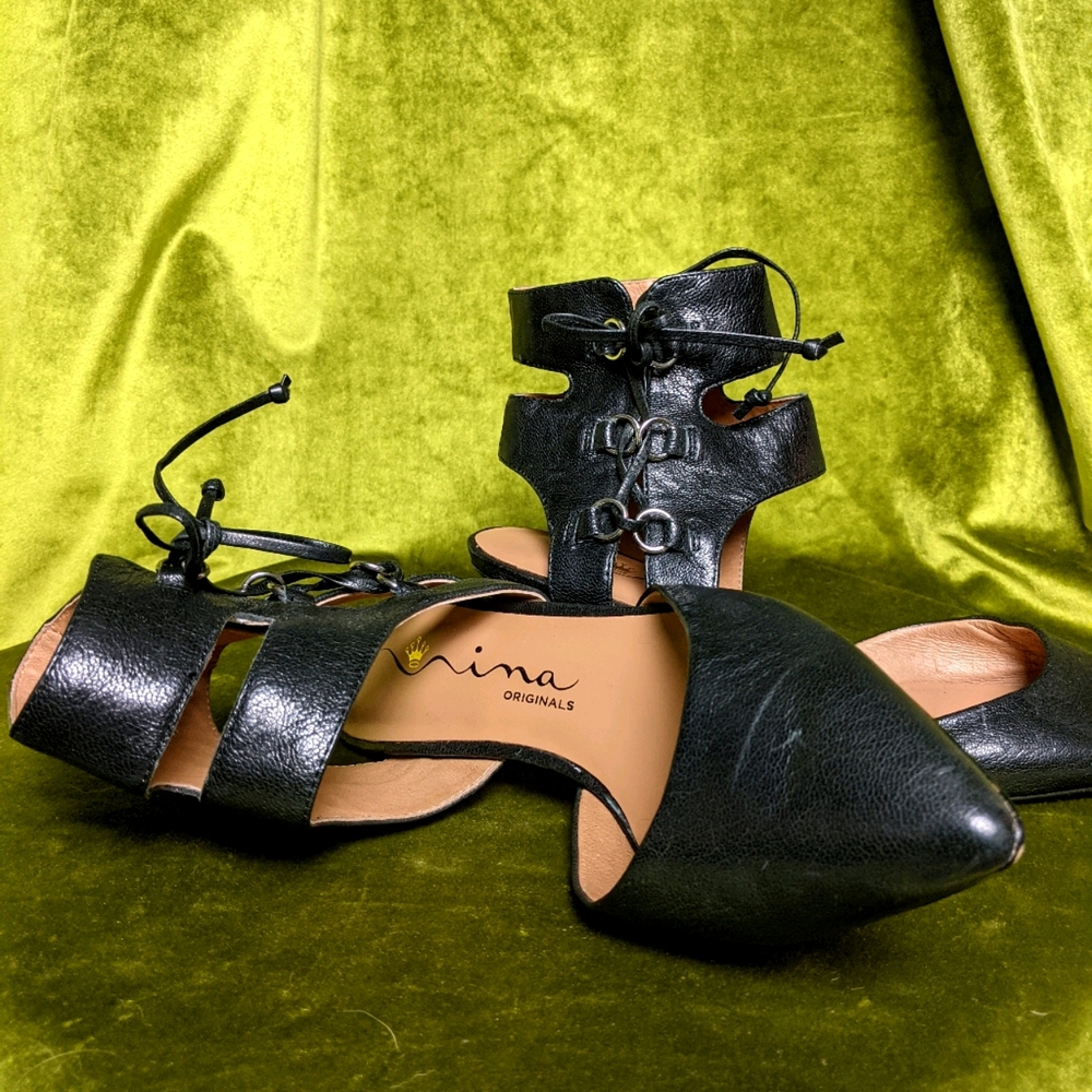 Nina Originals kitten lace up heels